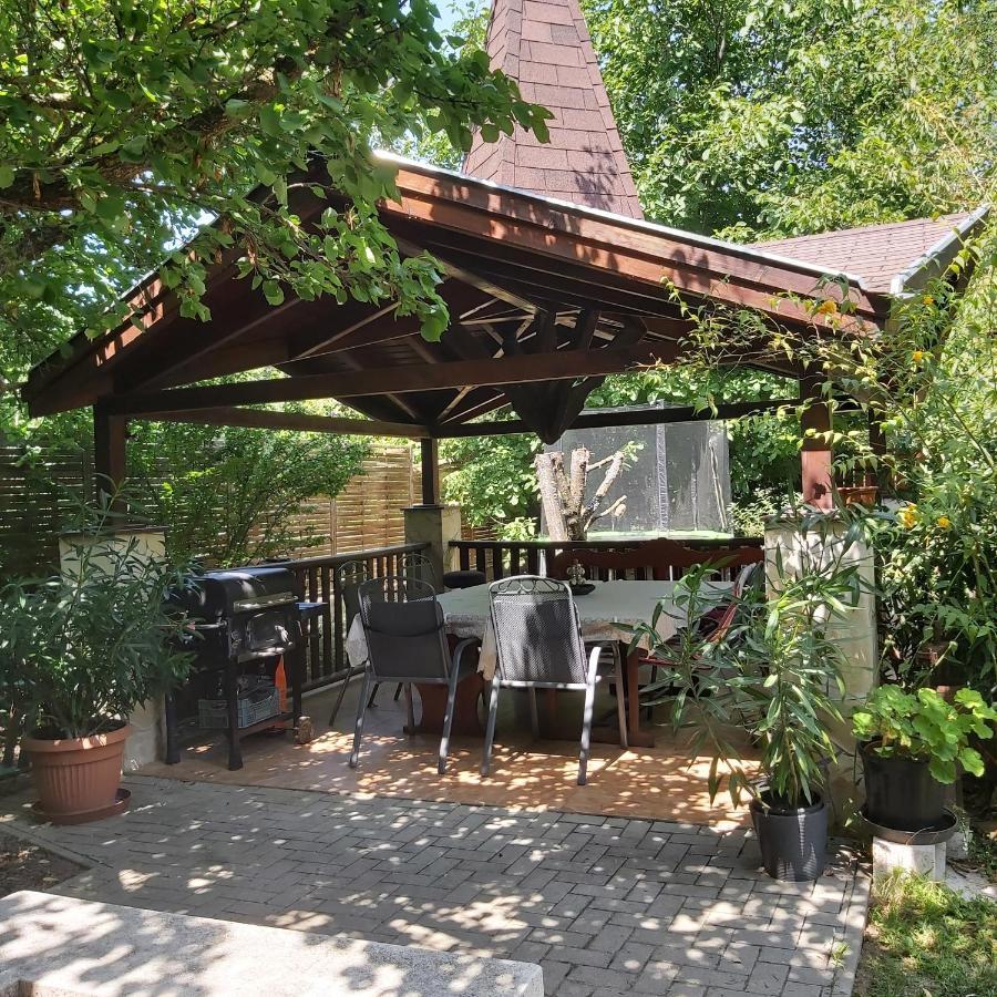 Melinda Nyaralohaz Apartment Balatonkenese Bagian luar foto