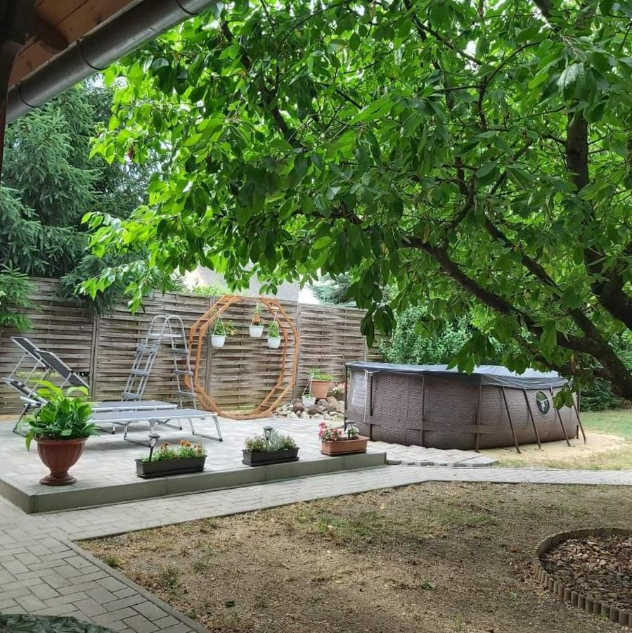 Melinda Nyaralohaz Apartment Balatonkenese Bagian luar foto
