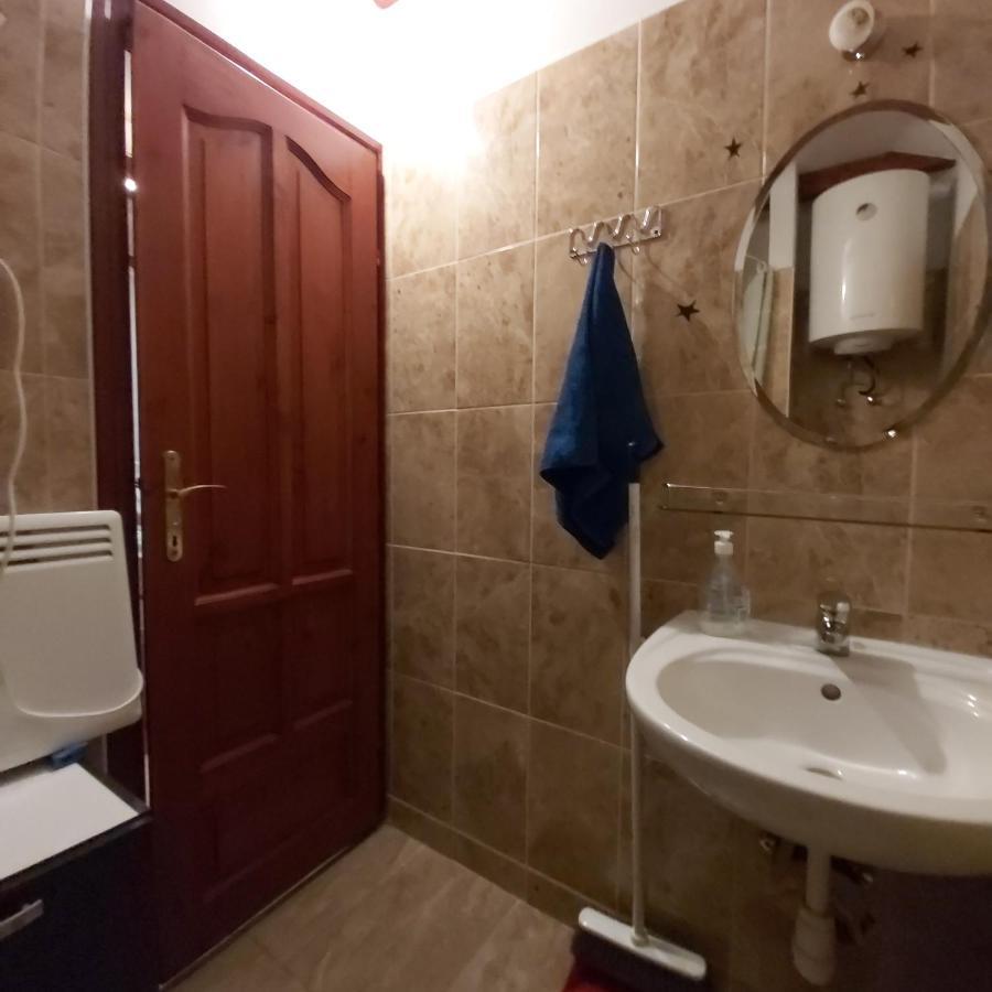 Melinda Nyaralohaz Apartment Balatonkenese Bagian luar foto